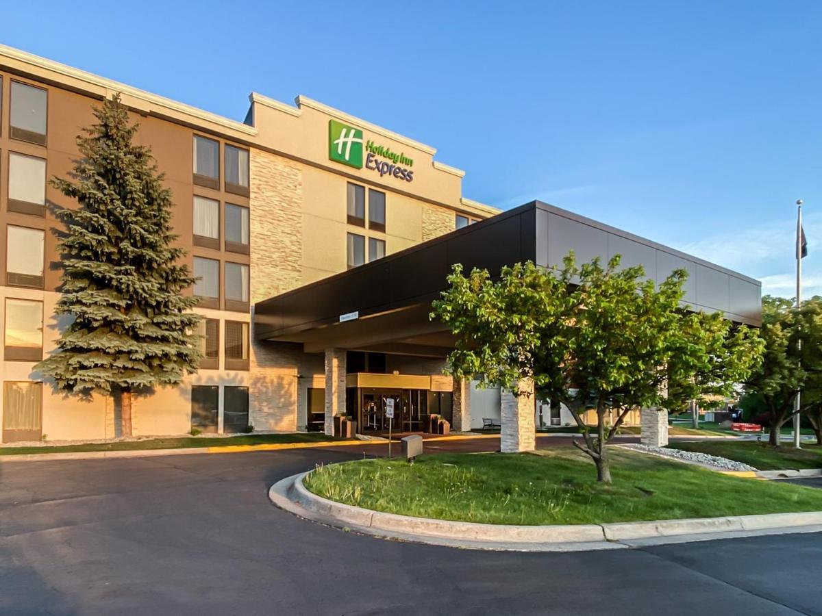 Holiday Inn Express Flint-Campus Area By Ihg Zewnętrze zdjęcie