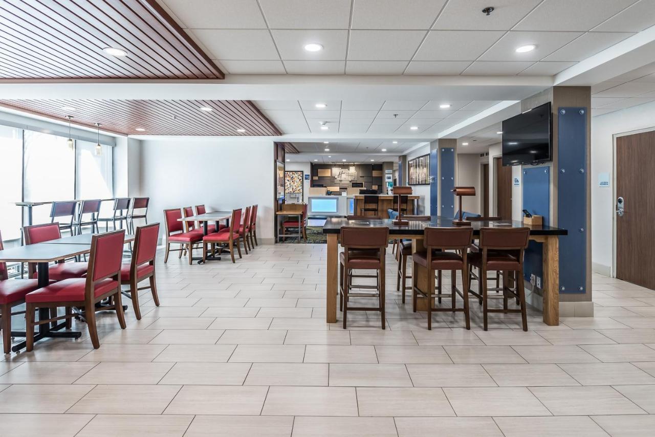 Holiday Inn Express Flint-Campus Area By Ihg Zewnętrze zdjęcie